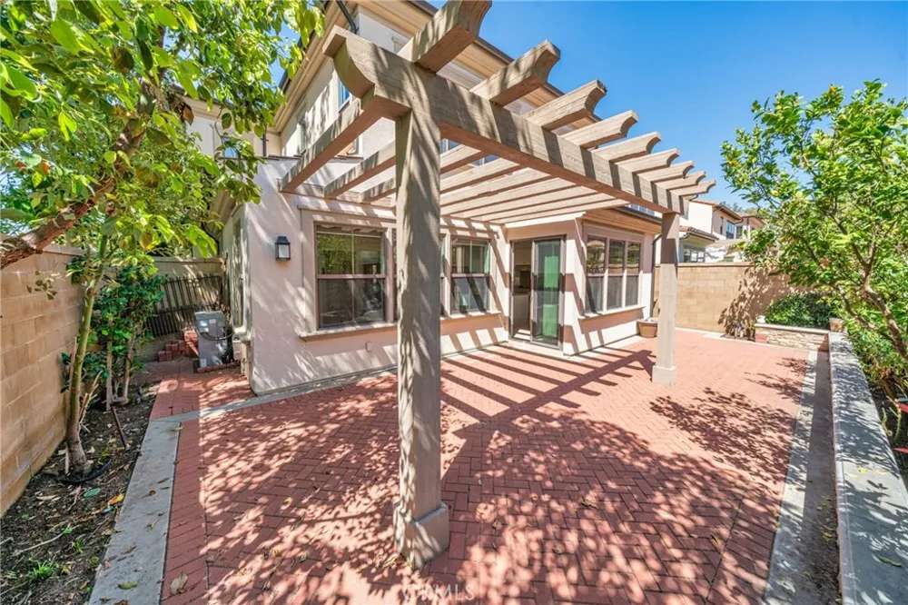 61 Ivory Petal Irvine, CA 92620
