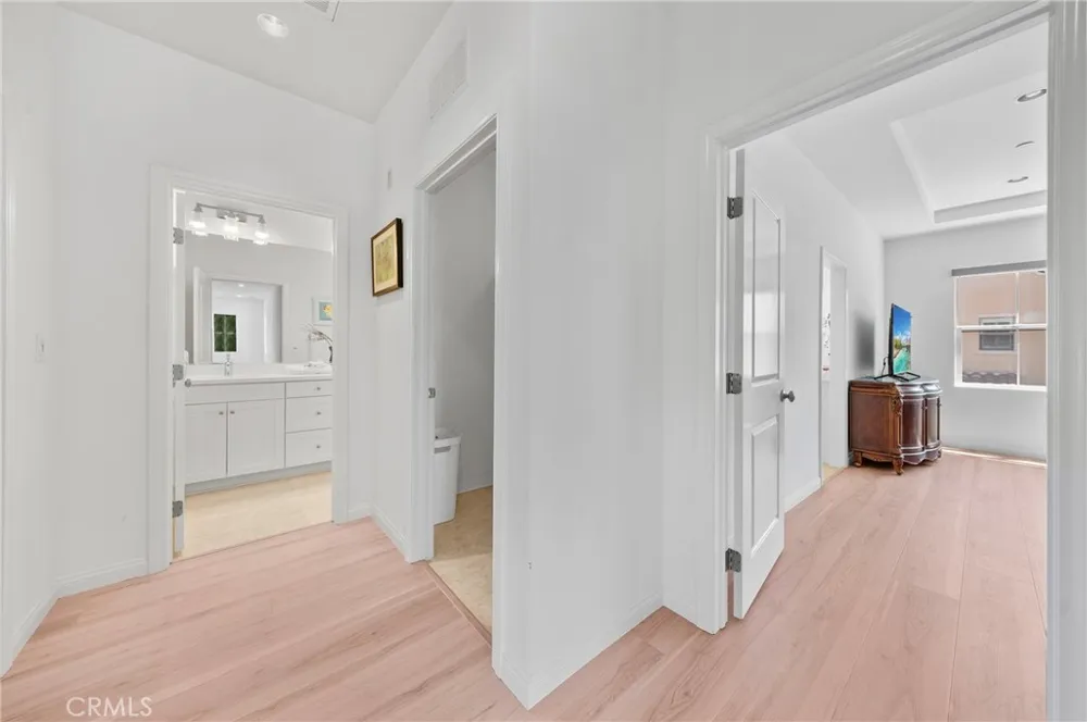 61 Ivory Petal Irvine, CA 92620