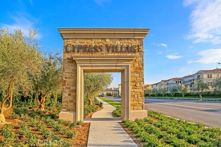 61 Ivory Petal Irvine, CA 92620