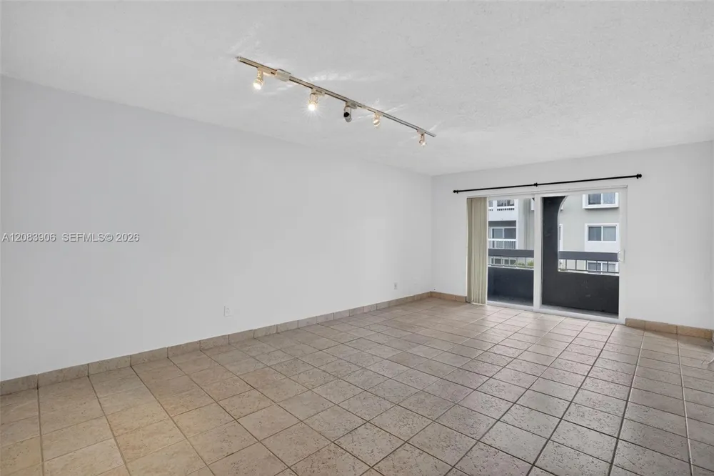7740 Camino Real #G-306 Miami, FL 33143