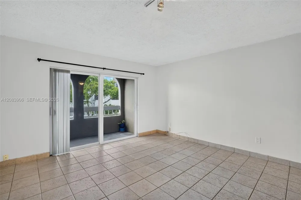 7740 Camino Real #G-306 Miami, FL 33143