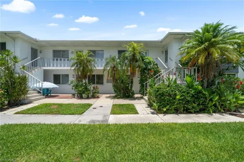 431 Van Buren Street #D3