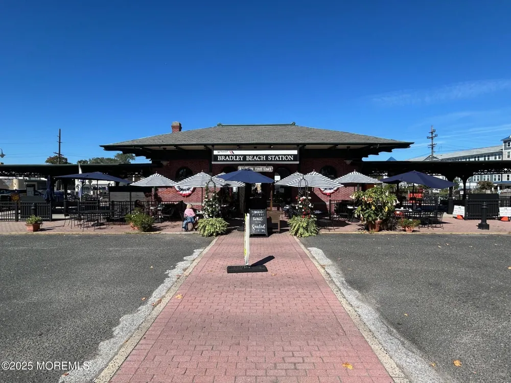 3 5th Avenue #Unit #408 Neptune City, NJ 07753