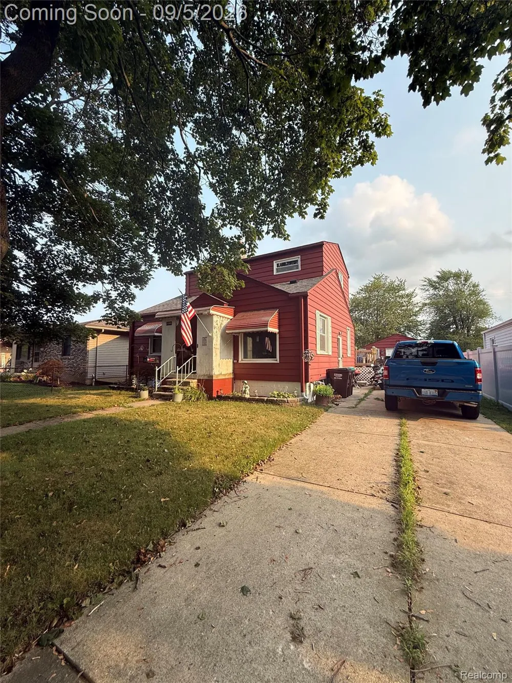 21945 Roosevelt Street Rockwood City, MI 48173