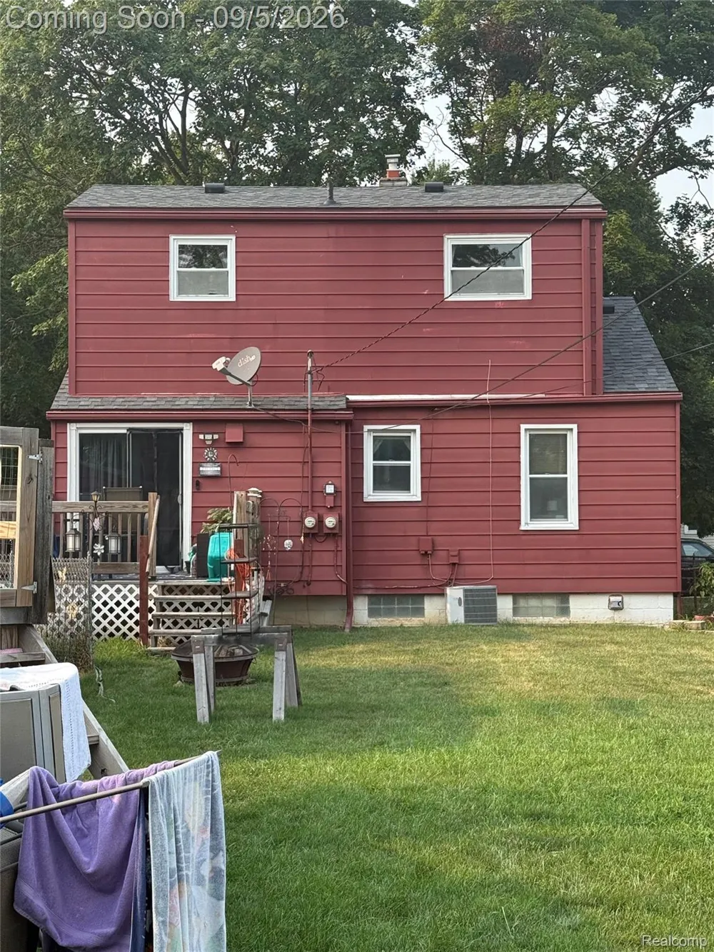 21945 Roosevelt Street Rockwood City, MI 48173