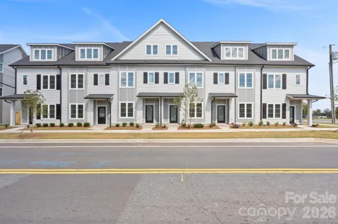 246 Freeland Lane