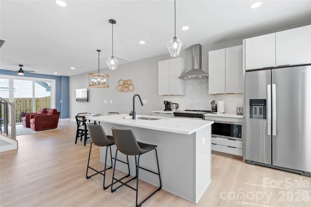 246 Freeland Lane Charlotte, NC 28217