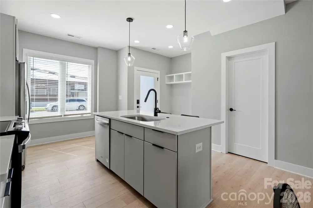 246 Freeland Lane Charlotte, NC 28217