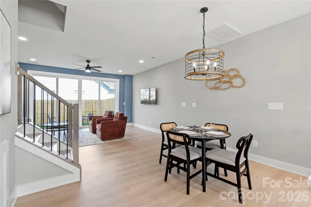246 Freeland Lane Charlotte, NC 28217