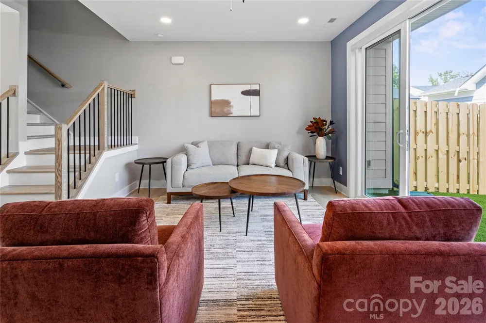 246 Freeland Lane Charlotte, NC 28217