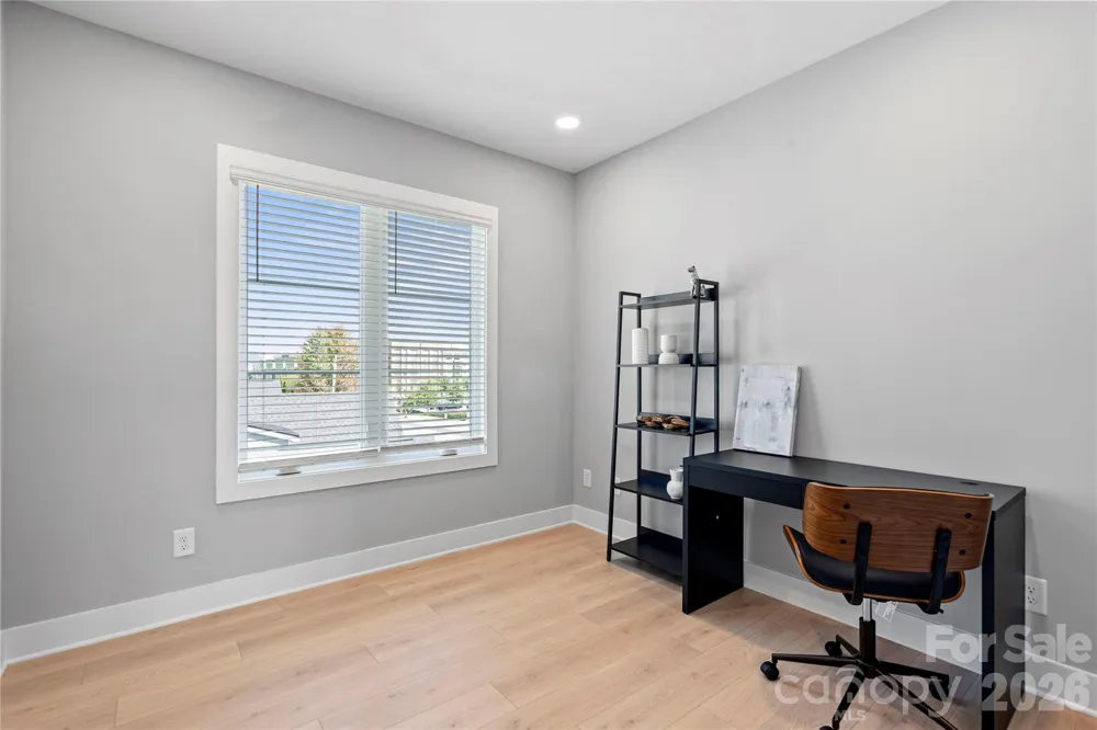 246 Freeland Lane Charlotte, NC 28217