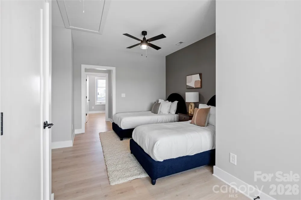 246 Freeland Lane Charlotte, NC 28217