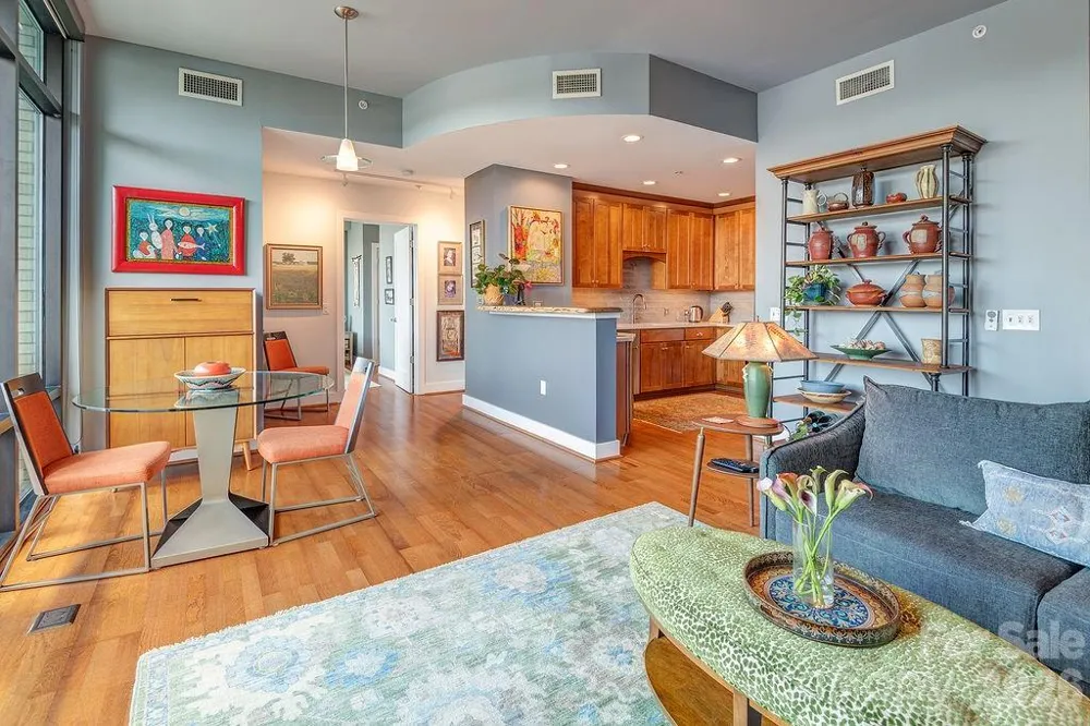 60 Market Street #702 Asheville, NC 28801