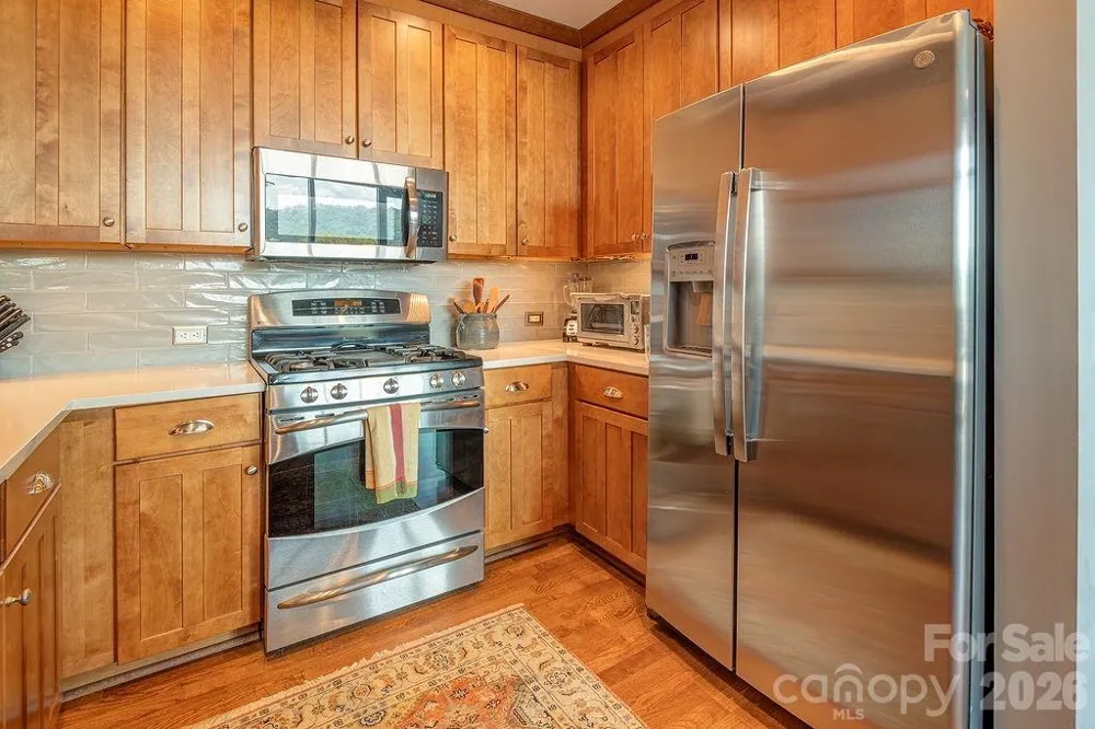 60 Market Street #702 Asheville, NC 28801