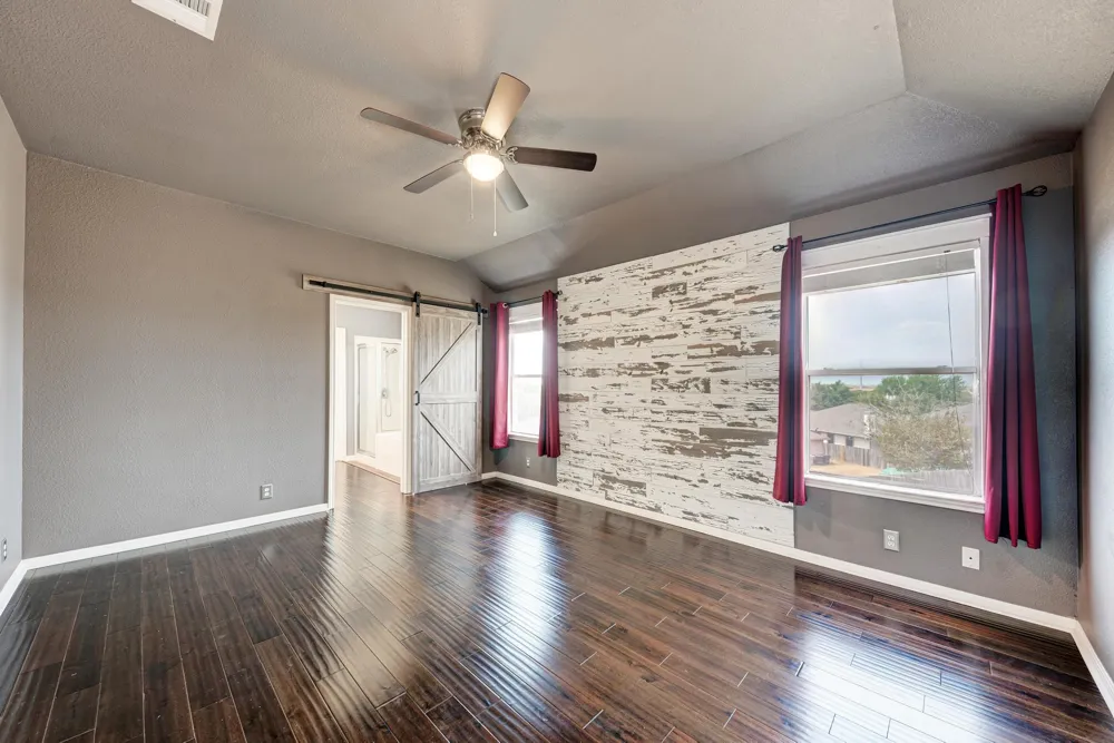 903 Estate Drive Hutto, TX 78634