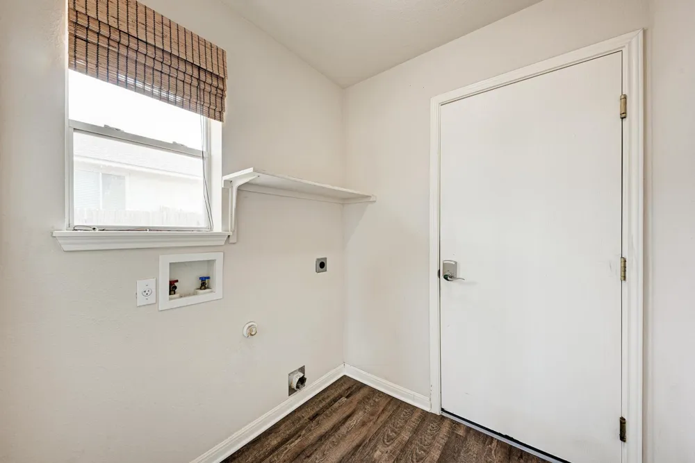 903 Estate Drive Hutto, TX 78634