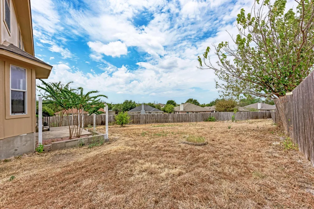 903 Estate Drive Hutto, TX 78634