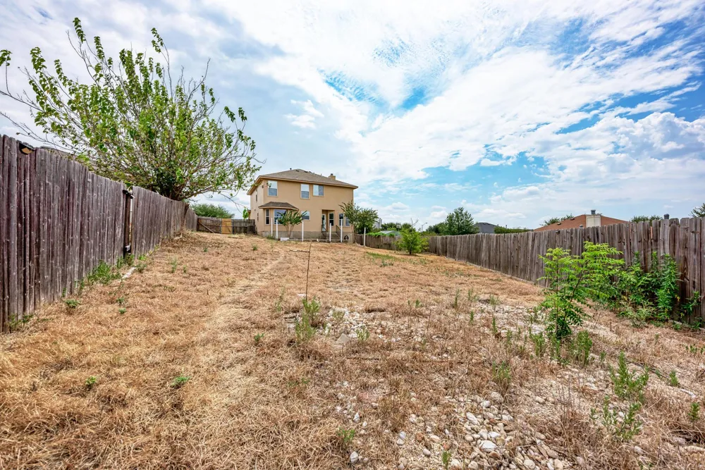 903 Estate Drive Hutto, TX 78634