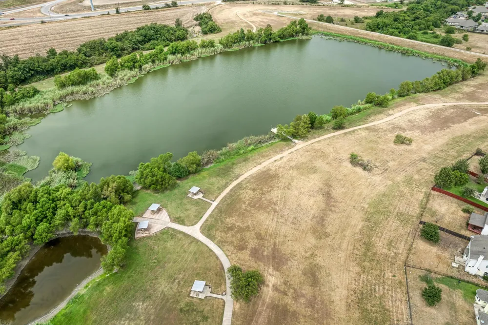 903 Estate Drive Hutto, TX 78634