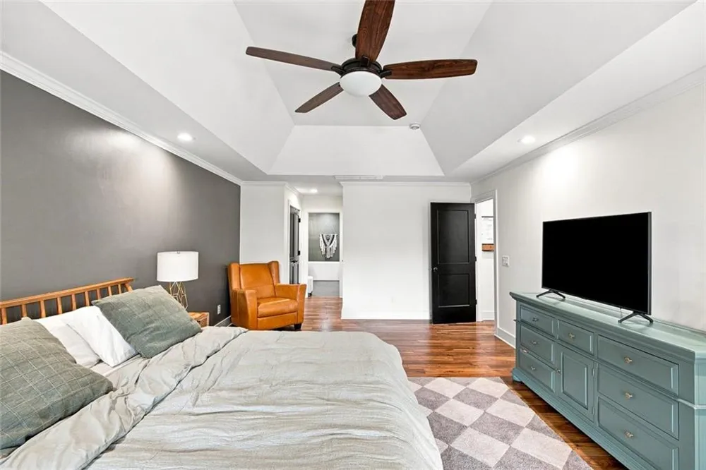 8915 Bay Lane Gainesville, GA 30506