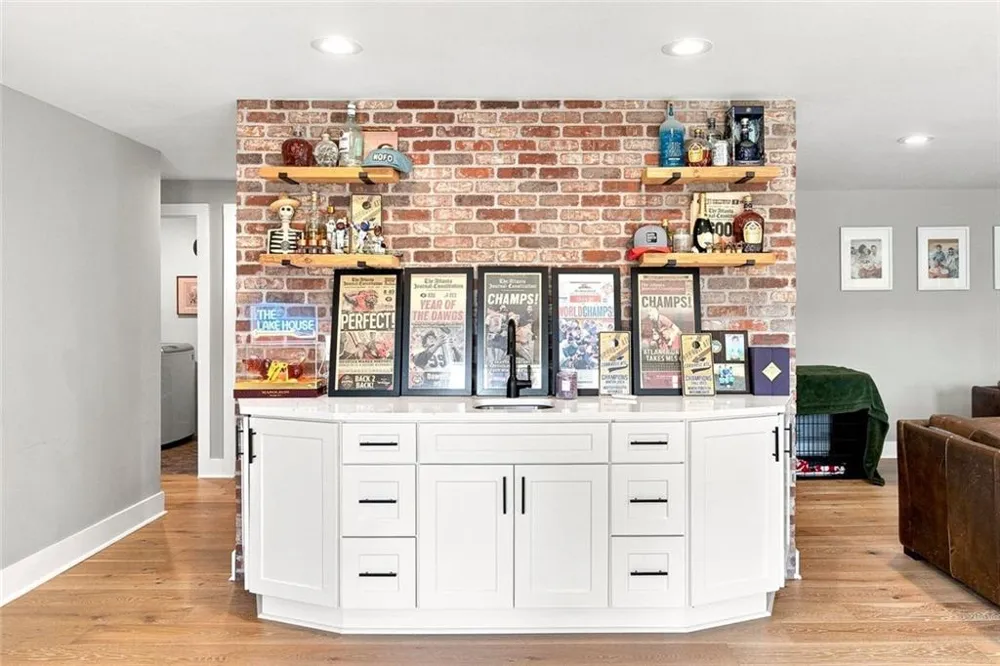 8915 Bay Lane Gainesville, GA 30506