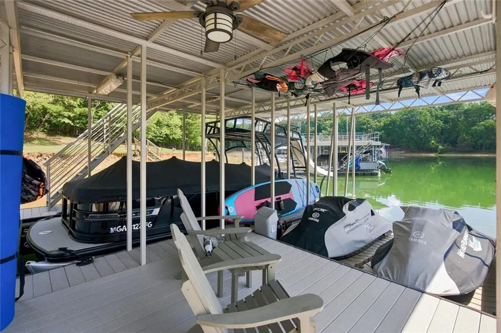 8915 Bay Lane Gainesville, GA 30506