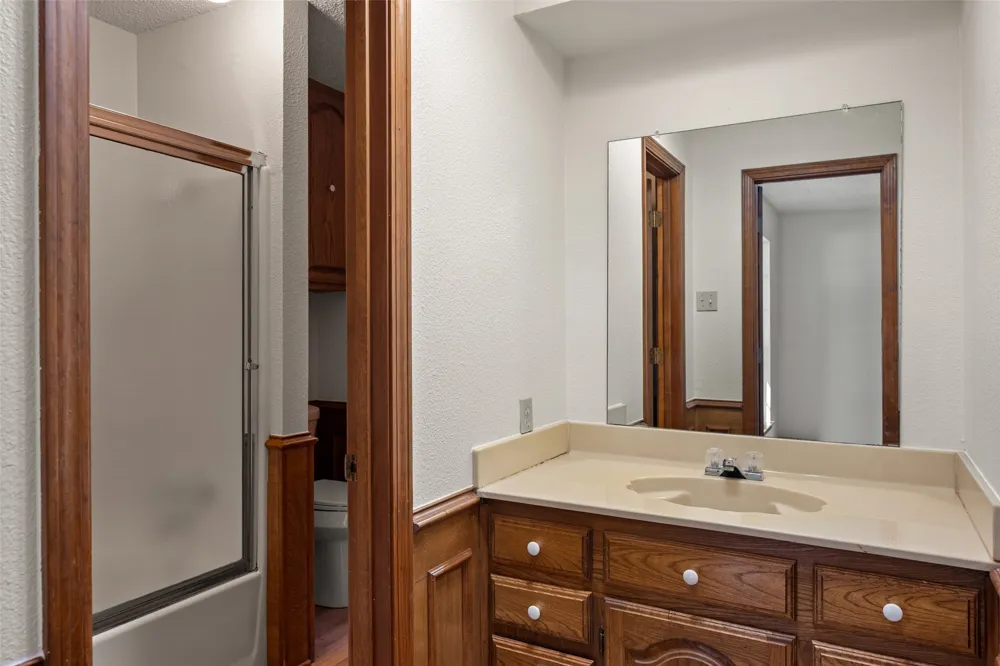 2206 Meadowview Drive Caddo Mills, TX 75135