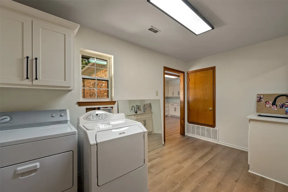 2206 Meadowview Drive Caddo Mills, TX 75135