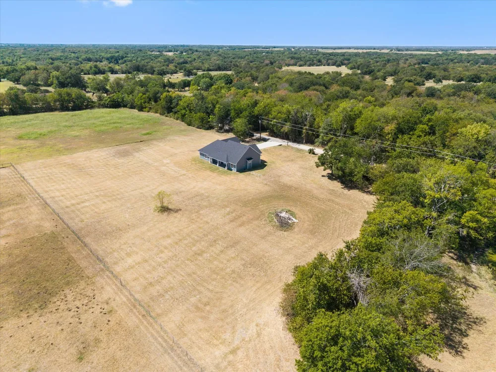 1564 County Road 4732 Cumby, TX 75433
