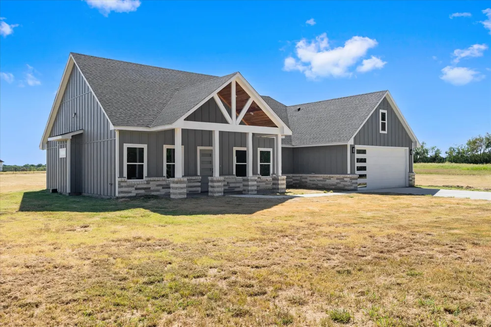 1564 County Road 4732 Cumby, TX 75433