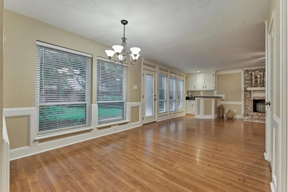12 Thimbleberry Court The Woodlands, TX 77380