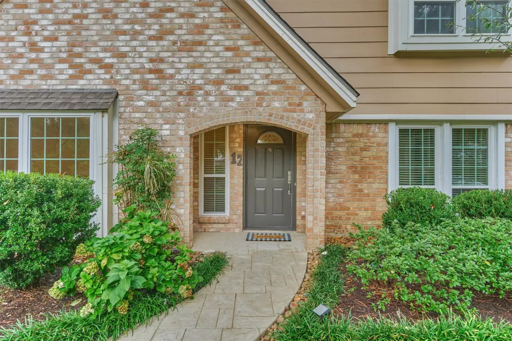 12 Thimbleberry Court The Woodlands, TX 77380