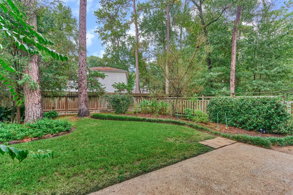 12 Thimbleberry Court The Woodlands, TX 77380