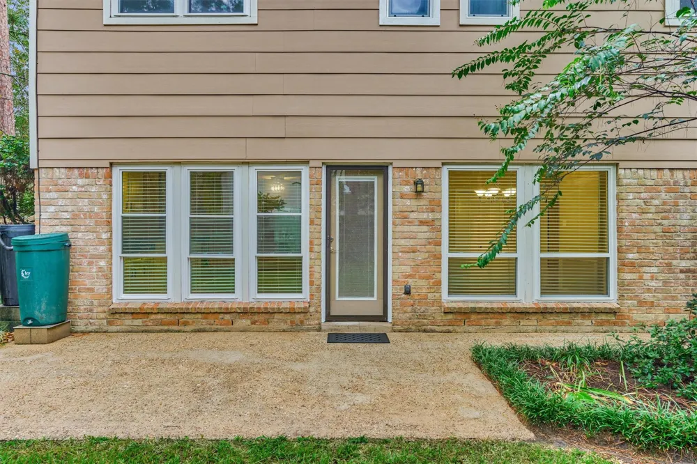 12 Thimbleberry Court The Woodlands, TX 77380