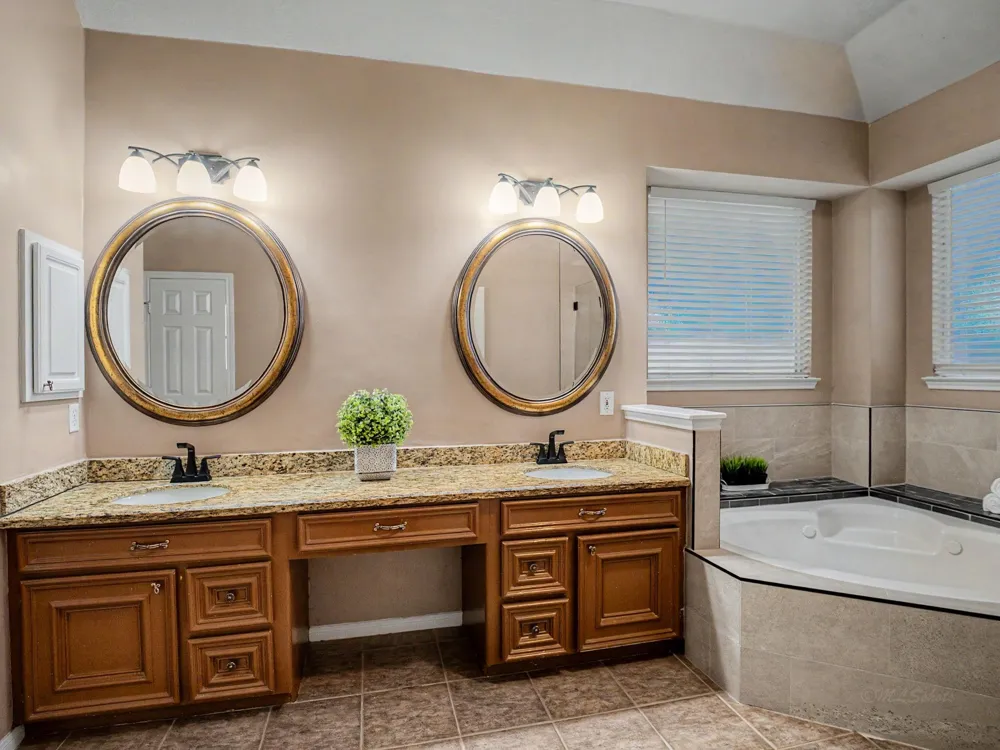 1643 Park Harbor Estates Drive Houston, TX 77084