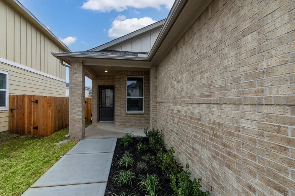 18499 Sunrise Maple Drive Conroe, TX 77316