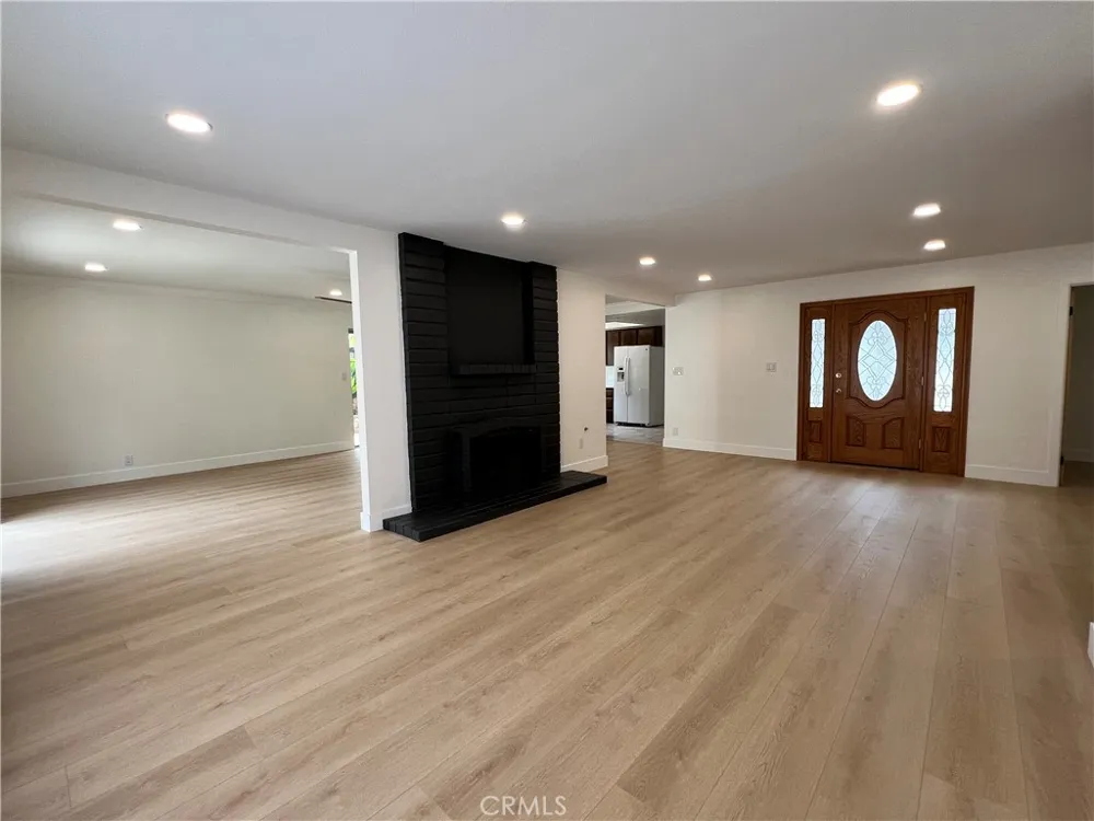 1319 Paseo Encinas San Dimas, CA 91773