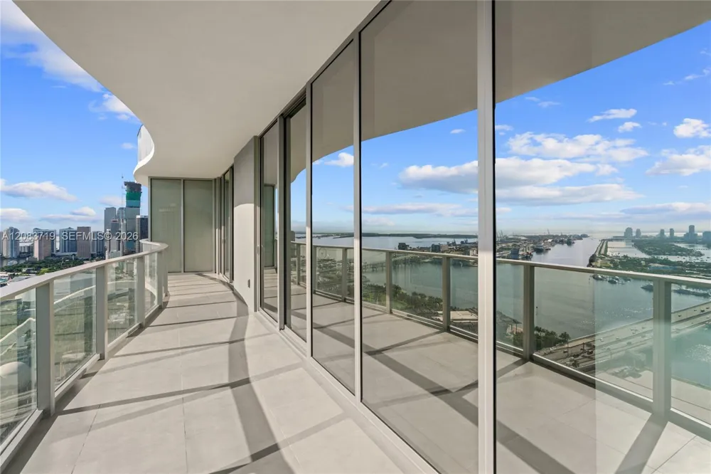 1400 biscayne blvd #4106 Miami, FL 33132