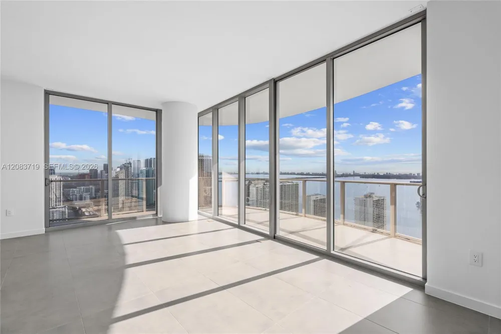 1400 biscayne blvd #4106 Miami, FL 33132