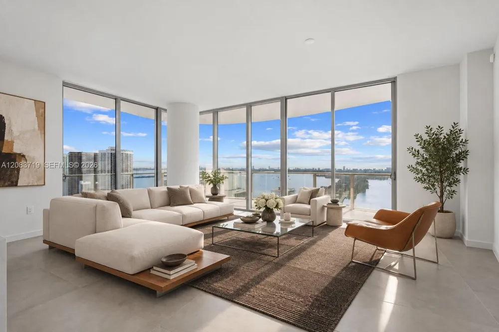1400 biscayne blvd #4106 Miami, FL 33132