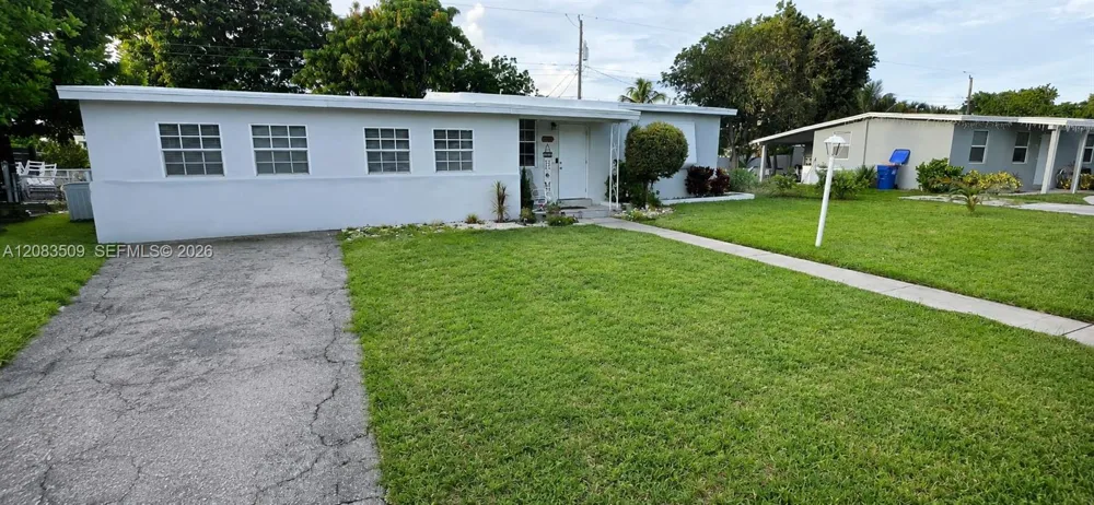 1533 NE 48TH #ST Pompano Beach, FL 33064
