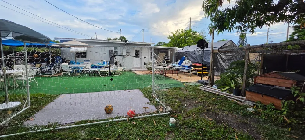 1533 NE 48TH #ST Pompano Beach, FL 33064