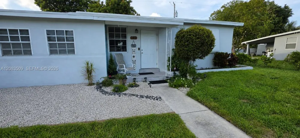 1533 NE 48TH #ST Pompano Beach, FL 33064