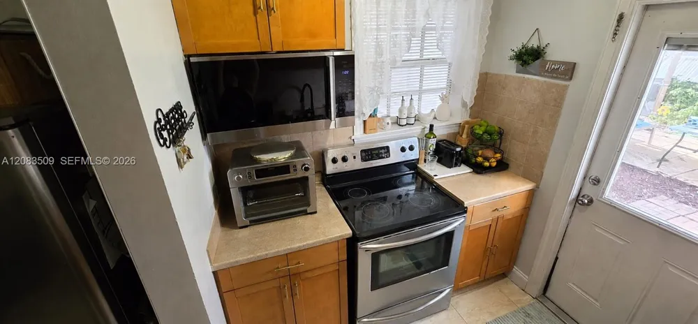 1533 NE 48TH #ST Pompano Beach, FL 33064