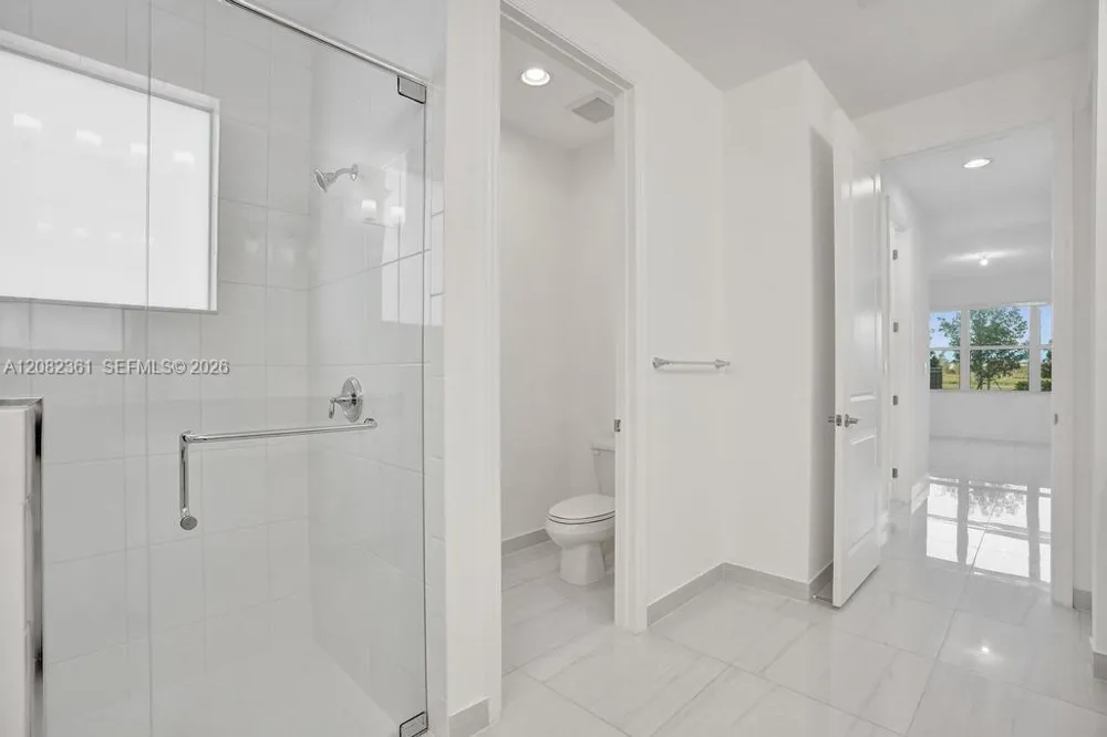 19594 Broad Shore Walk #19594 Loxahatchee, FL 33470