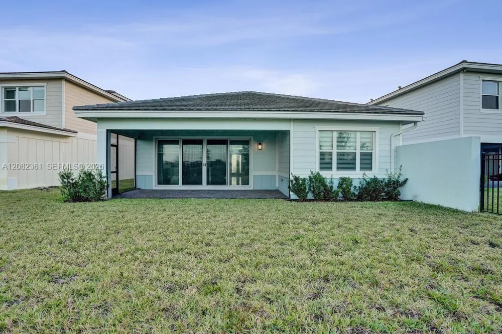 19594 Broad Shore Walk #19594 Loxahatchee, FL 33470