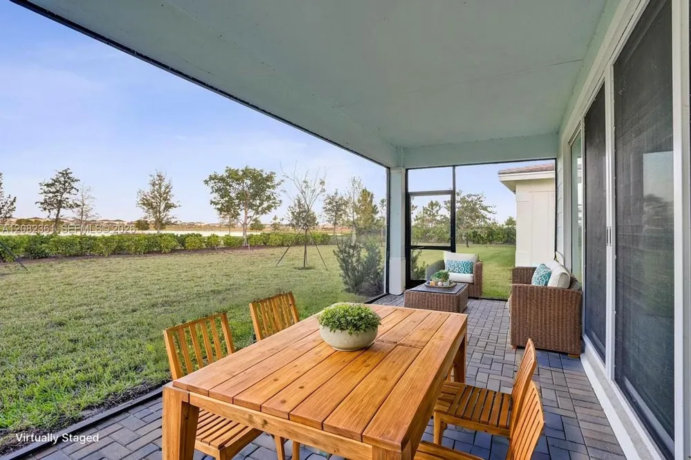 19594 Broad Shore Walk #19594 Loxahatchee, FL 33470