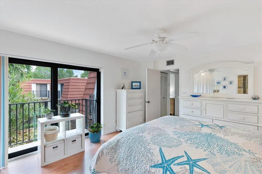 702 NW 98TH CIRCLE Plantation, FL 33324