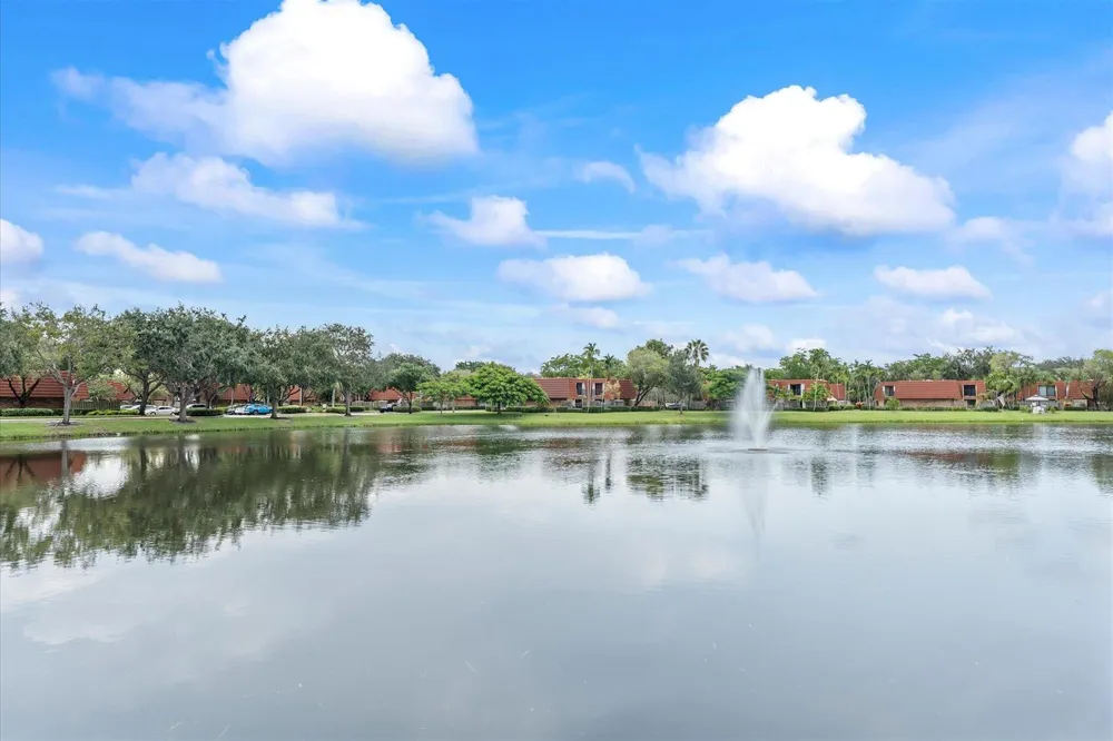 702 NW 98TH CIRCLE Plantation, FL 33324