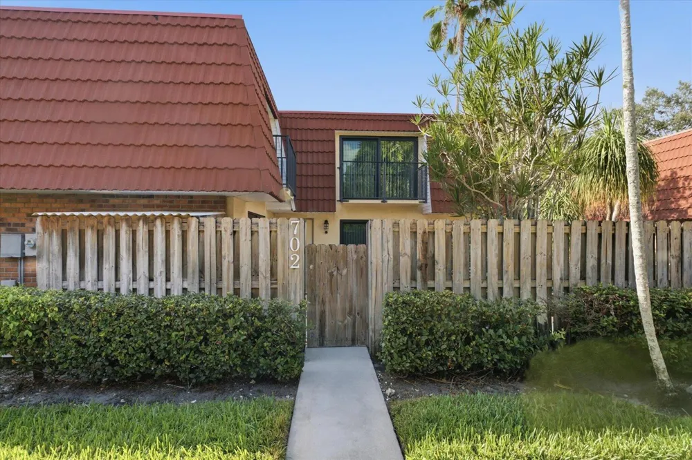 702 NW 98TH CIRCLE Plantation, FL 33324